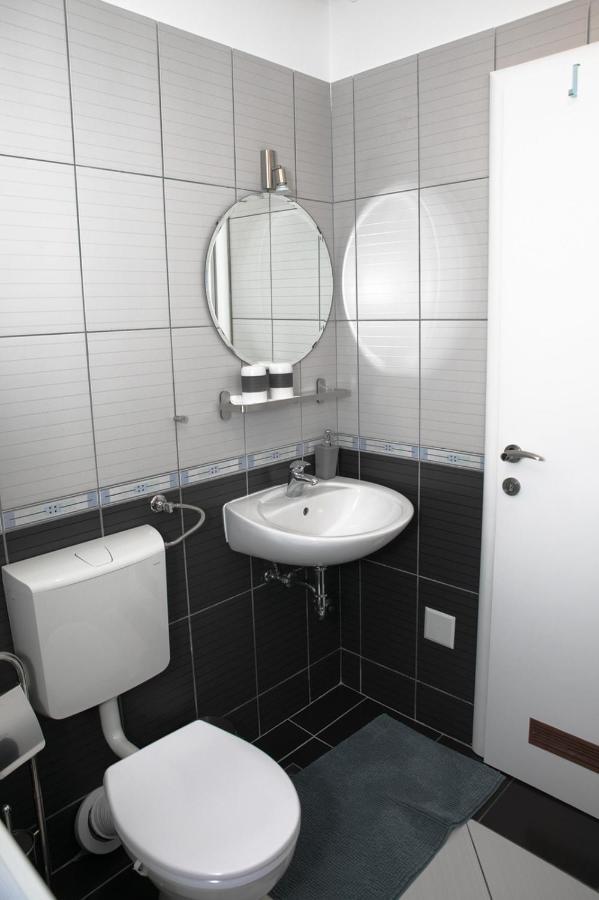 Apartment Nika, Arena Загреб Екстериор снимка