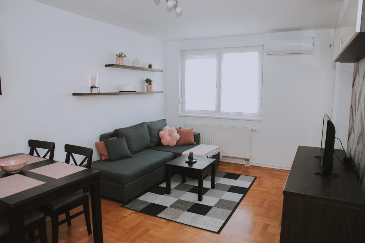 Apartment Nika, Arena Загреб Екстериор снимка