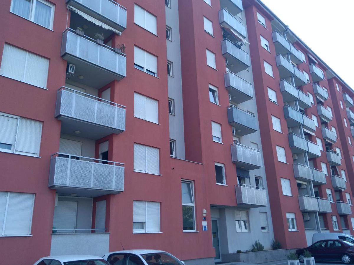 Apartment Nika, Arena Загреб Екстериор снимка